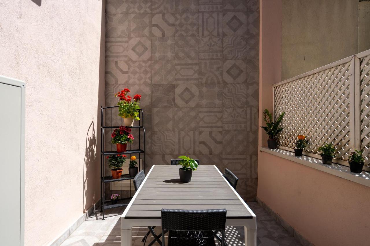 Appartamento Elegante Con Terrazzino Nel Centro Di Napoli Zewnętrze zdjęcie