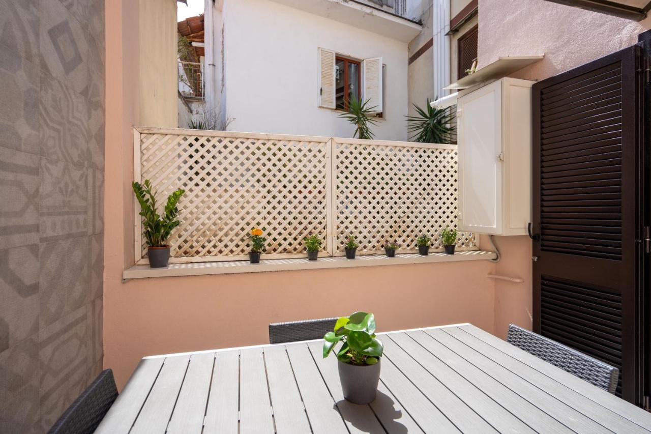 Appartamento Elegante Con Terrazzino Nel Centro Di Napoli Zewnętrze zdjęcie